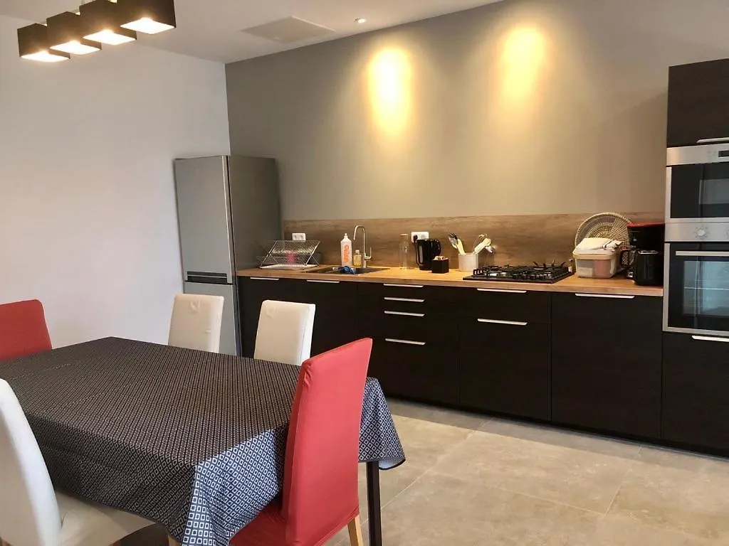 Holiday home Le Gite Du Trianon D'Yss Issoire