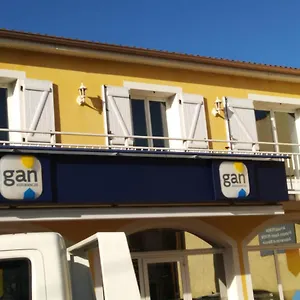 Apartment Logis Saint Austremoine, Issoire