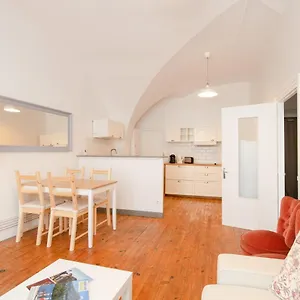 Apartment Centre, T2 Bergere Avec Parking, Issoire