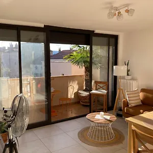 Apartment Du Bonheur - Au Coeur Des Volcans D'auvergne Sur La Route Du Sud, Issoire